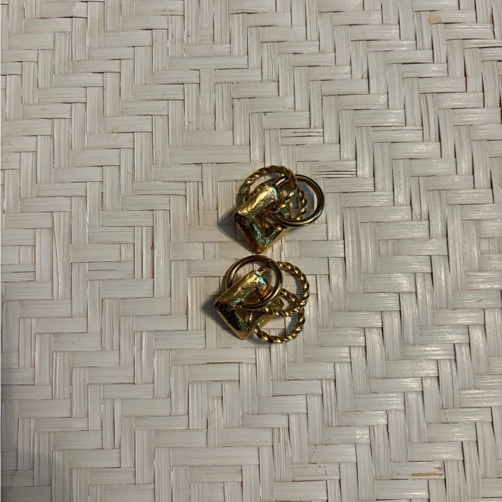 Vintage chunky‎ oversized gold earrings - Picture 5 of 5